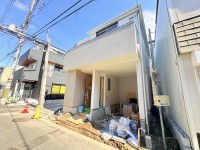 ◆人気エリア天下茶屋東に北西角地で新登場！◆阪堺電軌阪堺線『松田町』駅徒歩５分◆南海本線『天下茶屋』駅徒歩１２分◆地下鉄谷町線『阿倍野』駅徒歩１３分◆