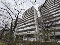 ◆ハイグレード仕様のフルリノベーション物件♪
◆ペット飼育可能（規約あり）
◆リビング約19.2帖です♪
◆リビング家具、照明、TV付きです♪